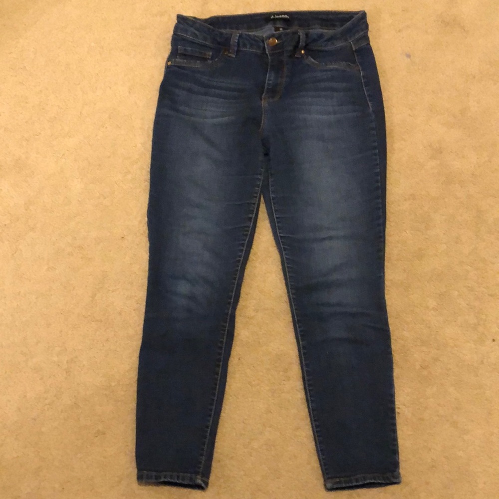 D. Jeans crop